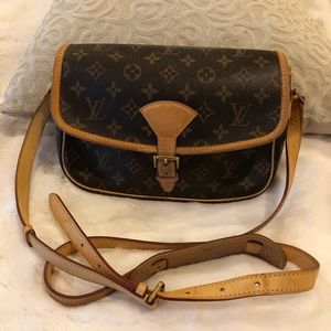 Louis Vuitton Vintage Sologne crossbody authentic